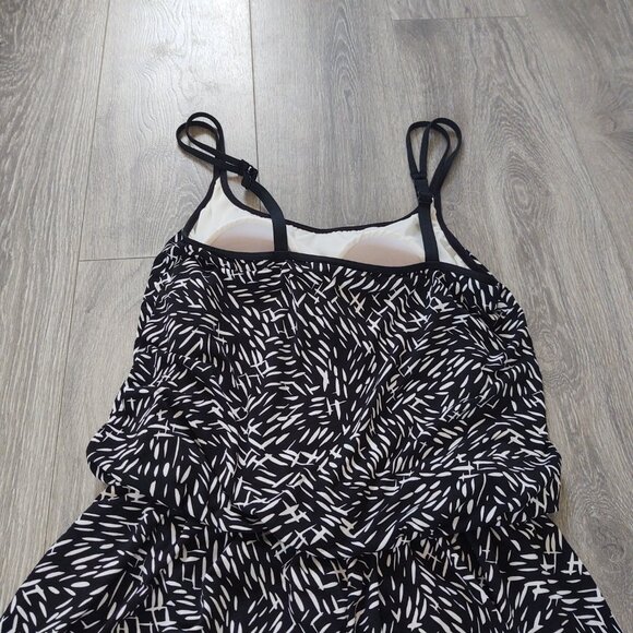 NWOT Maxine of Hollywood Romper/Jumper One Piece Swimsuit Tank and Shorts Style - Picture 3 of 12